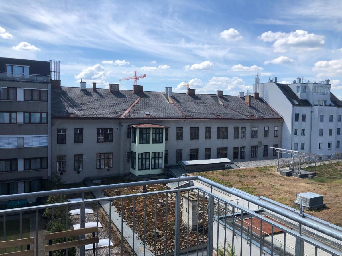 Helle 4 Zimmer Familien-Wohnung Mit Balkon! Schloss Schonbrunn In Gehdistanz Wina Bagian luar foto