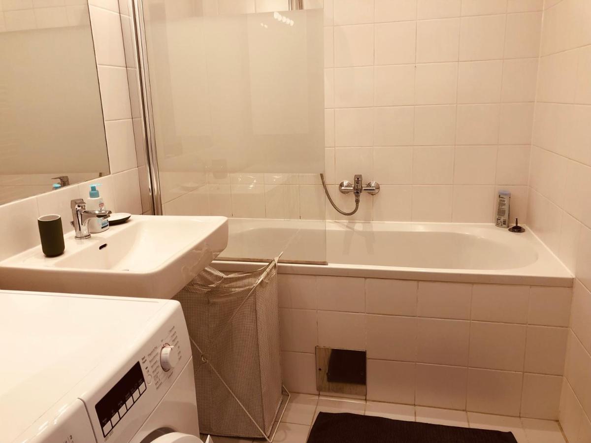 Helle 4 Zimmer Familien-Wohnung Mit Balkon! Schloss Schonbrunn In Gehdistanz Wina Bagian luar foto